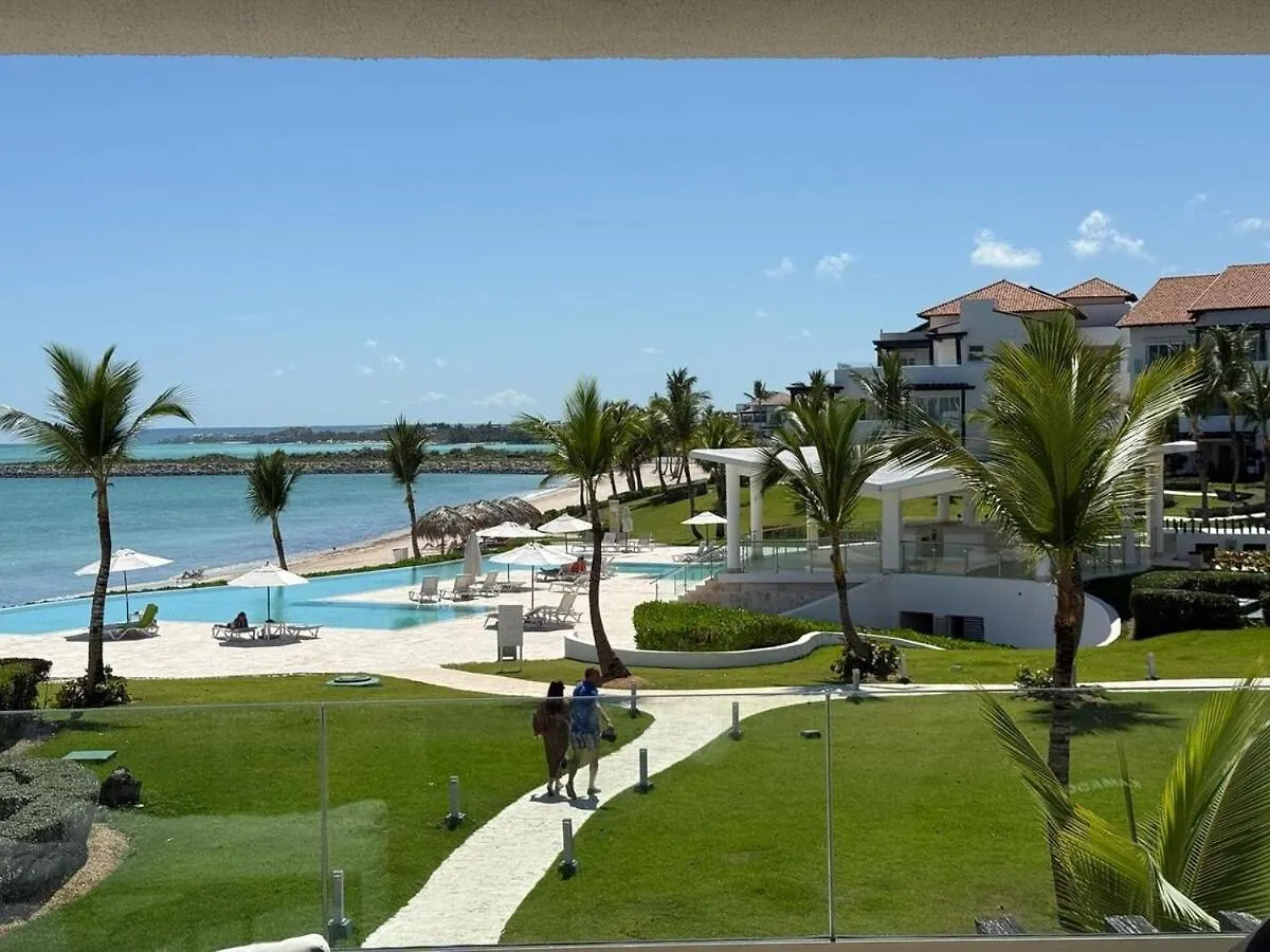 Large And Spacious 1 Bedroom Beachfront Condo In Cap Cana, Punta Cana