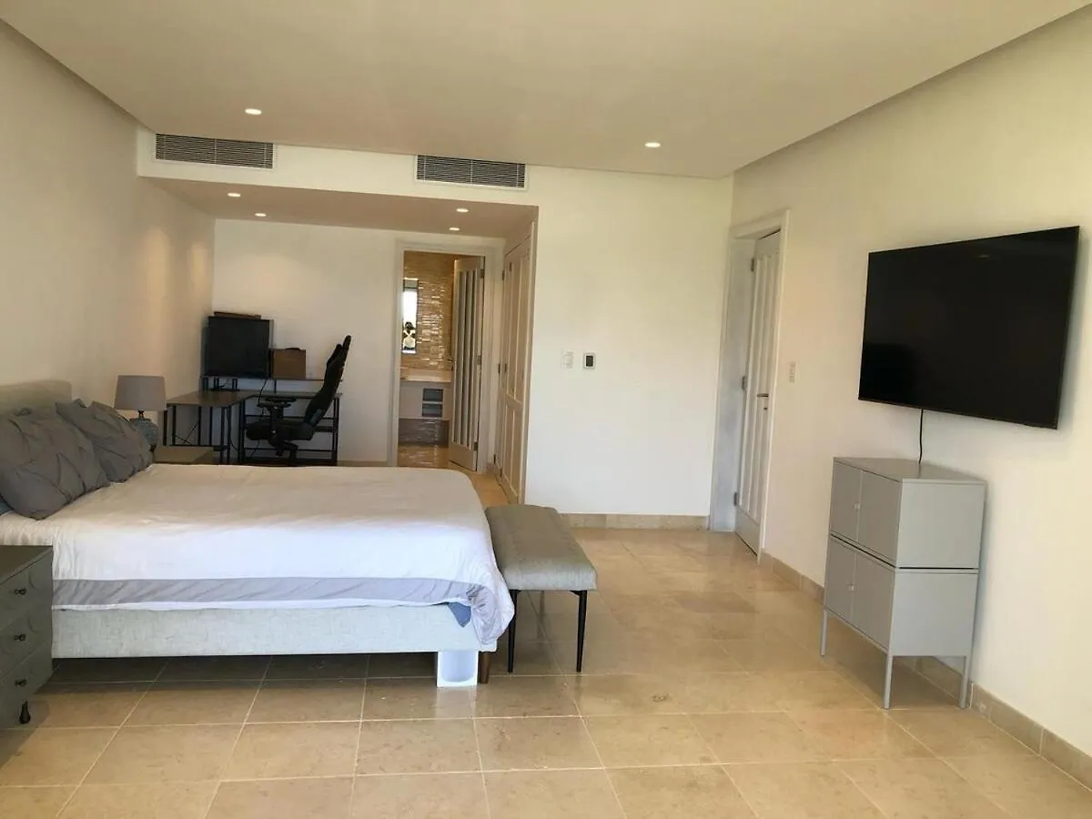 Large And Spacious 1 Bedroom Beachfront Condo In Cap Cana, Punta Cana