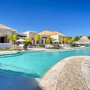 Xeliter Golden Bear & Golf, Cap Cana Apartahotel